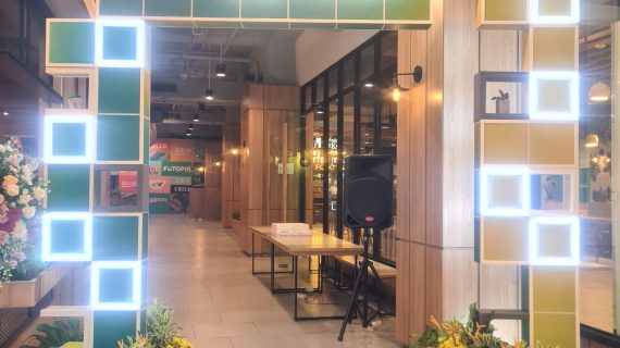 Backdrop Gate Sutera Nexen – Desain Entrance Modern